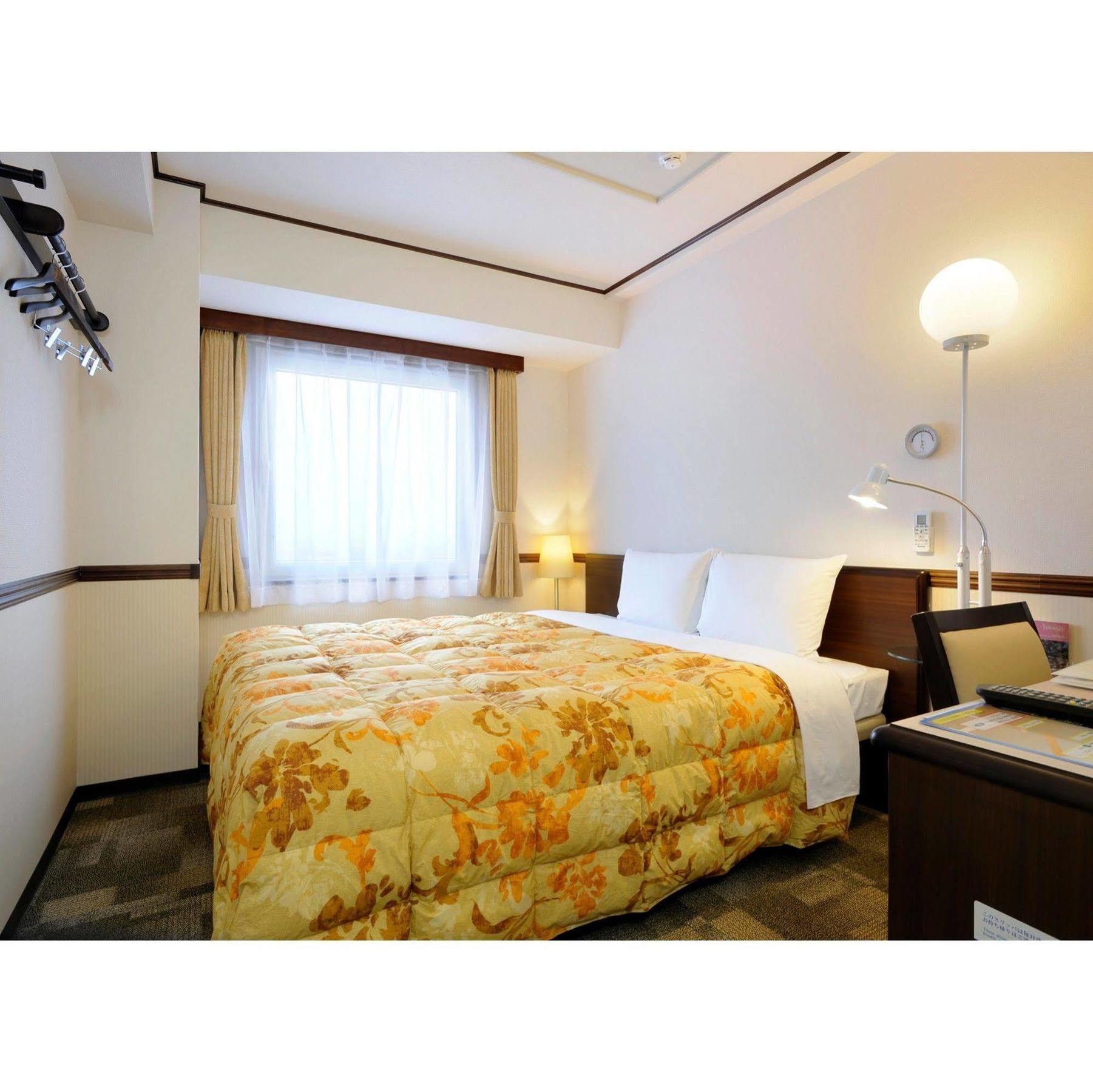 Toyoko Inn Nagoya-eki Sakuradori-guchi Honkan Bagian luar foto