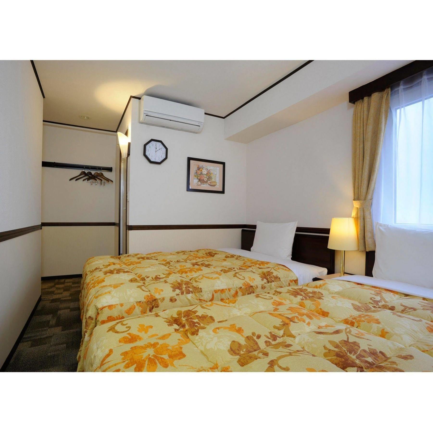 Toyoko Inn Nagoya-eki Sakuradori-guchi Honkan Bagian luar foto